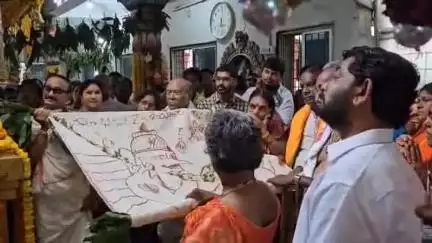 ఇబ్రహీంపట్నం: గడ్డిఅన్నారంలో ఘనంగా తృతీయ శతాబ్ది బ్రహ్మోత్సవాలు ప్రారంభమైనట్లు తెలిపిన కార్పొరేటర్ బద్దం ప్రేమ్ మహేశ్వర్ రెడ్డి