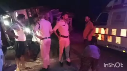 त्योंथर: सोहागी पहाड़ पर पलटे हाईवा चालक की इलाज के दौरान बिगड़ी तबीयत, संजय गांधी रीवा किया रेफर
