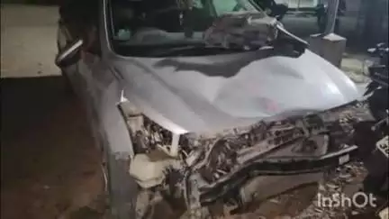 बैकुंठपुर: ग्राम चेर में स्कूटी और कार की सड़क दुर्घटना में बालिका की मौत, कार चालक के खिलाफ मामला दर्ज