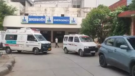 अकलेरा: सोयला सोयली के बीच मार्ग पर बाइक के सामने एक स्वान आ जाने से बाइक सवार गिरकर घायल, जिला अस्पताल में भर्ती