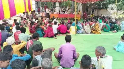 ग्राम बड़मा में शीतला मंदिर भवन का लोकार्पण, मोहला मानपुर विधायक इंद्रशाह मंडावी भी हुए शामिल