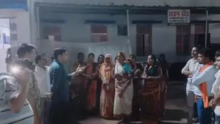 तेंदूखेड़ा: सामुदायिक स्वास्थ्य केंद्र तेंदूखेड़ा में आउटसोर्स कर्मचारी की अनिश्चितकालीन हड़ताल समाप्त