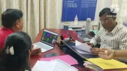 खूंटी: धरती आबा जनजातीय ग्राम उत्कर्ष अभियान के तहत वीडियो कॉन्फ्रेंसिंग से अहम बैठक आयोजित
