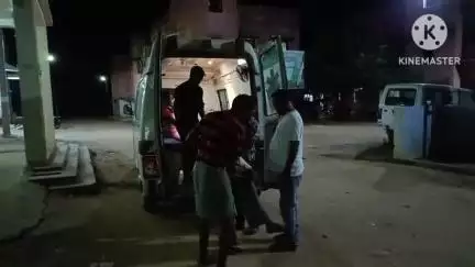 घाघरा: इटकीरी गांव के पास सड़क दुर्घटना में दो लोग घायल, प्राथमिक उपचार के बाद गुमला सदर अस्पताल रेफर