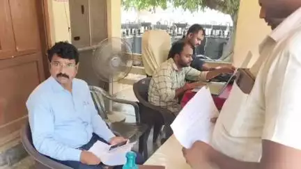 सवायजपुर: विद्युत उपकेंद्र पाली पर उपभोक्ताओं की सुविधा के लिए आयोजित हुआ मेगा कैंप