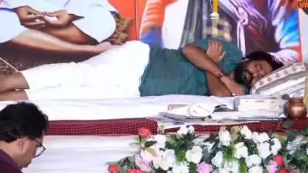 बुलढाणा: शेतक-यांच्या प्रश्नासाठी सुरु असलेल्या बच्चू कडूंच्या अन्नत्याग आंदोलनाला पाठिंबा - काँग्रेस प्रदेशाध्यक्ष सपकाळ