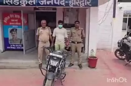 हरिद्वार: राह चलते लोगों से मोबाइल छीनकर फरार होने वाले दूसरे आरोपी को सिडकुल पुलिस ने नवोदय नगर से बाइक समेत किया गिरफ्तार