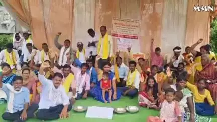 वर्धा: आदिवासी समाजावर होणाऱ्या अन्याय विरोधात गोंडवाना गणतंत्र पार्टीचे जिल्हाधिकारी कार्यालयासमोर न्यायाची भिख मांगो आंदोलन