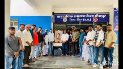 भीमपुर: सीएचसी भीमपुर में रक्तदान शिविर का हुआ आयोजन, बड़ी संख्या में युवाओं ने किया रक्तदान