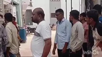 વિસનગર: અમદાવાદ પ્લેન ક્રેશમાં વિસનગરના પાંચ લોકો ગુમ, પરિવારજનોએ ડીએનએ આપ્યા
