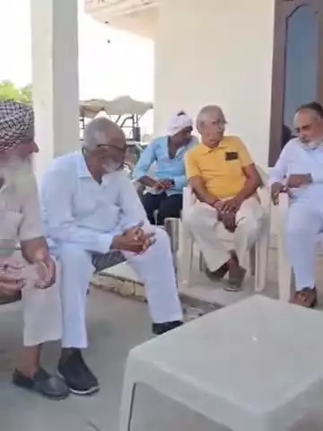 अनूपगढ़: अनूपगढ़ के वार्ड नंबर 6 में रहने वाली बेटी और पिता का विवाद खत्म, समाज के गणमान्य लोगों ने करवाया समझौता
