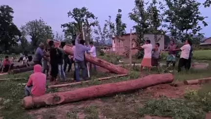 ତେଲକୋଇ: ଖୁଣ୍ଟାପଡ଼ାରେ ରଜମହୋତ୍ସବ ପାଇଁ ଚାଲିଛି ପ୍ରସ୍ତୁତି ,ପ୍ରତିକ୍ରିୟା
ରଖିଲେ ଅଞ୍ଚଳବାସୀ