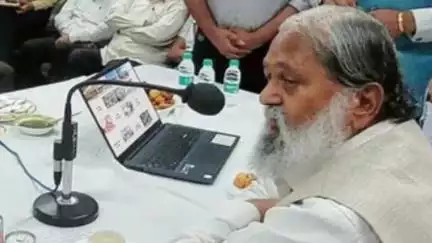 अम्बाला: मंत्री अनिल विज ने अंबाला छावनी में बिजली निगम के JE को किया सस्पेंड, 15 दिन से नहीं सुन रहा था बात