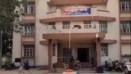नौहट्टा: शाहपुर में रोहतास-नौहट्टा मुख्य पथ पर टेंपू की चपेट में आने से बुजुर्ग की हुई मौत