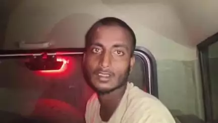 বিহপুৰীয়া: অৰুণাচলৰ নিৰজুলি আৰক্ষীৰ চকুত ধুলি দি পলায়ন কৰা দুৰ্ধৰ্ষ চোৰ জেহিৰুলক বঙালমৰাত গ্ৰেপ্তাৰ আৰক্ষীৰ