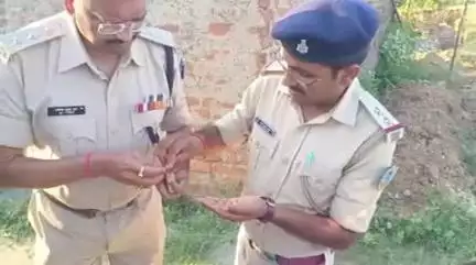 चास: बालीडीह पुलिस ने आर्या बिहार, राजेन्द्र नगर में छापेमारी कर हेरोइन बेचते हुए एक युवक को रंगे हाथों किया गिरफ्तार