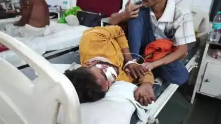 सिमरिया: पन्ना में मानवता शर्मसार: बाइक सवार को टक्कर मारकर बेसुध छोड़ भागा अज्ञात वाहन चालक
