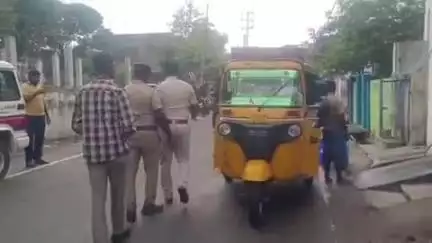 தென்காசி: பாலில் ரசாயன பவுடரை கலப்படம் செய்து விற்பனை செய்த பால் விற்பனையகம் அதிகாரிகள் ஆய்வு