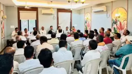 भंडारा: विश्रामगृह भंडारा येथे जिल्हा काँग्रेस कमिटीची बैठक संपन्न