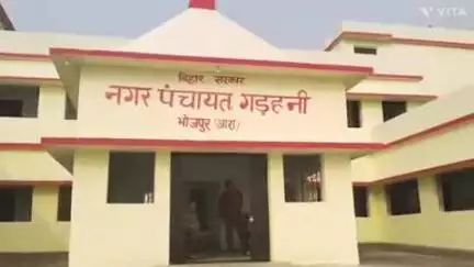 गड़हनी: गड़हनी में प्लास्टिक के खिलाफ की गई छापेमारी, दुकानों में मचा हड़कंप