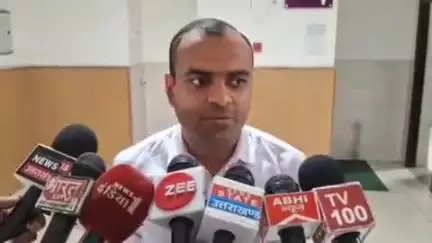 हरिद्वार: अवैध खनन के खिलाफ राजस्व, खनन और पुलिस विभाग की बनाई गई टीमें, डीएम मयूर दीक्षित ने रोशनाबाद मुख्यालय में दी जानकारी