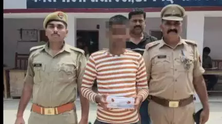 नवाबगंज: परेठिया से पुलिस ने 1 वांछित अभियुक्त को किया गिरफ्तार, कब्जे से लूट से संबंधित ₹20,000 बरामद