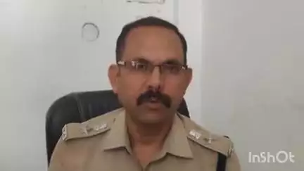 नैनीताल: नैनीताल में सड़कों पर वाहनों की कतार, रूसी में बिना होटल बुकिंग के पर्यटकों के वाहनों को रोका गया