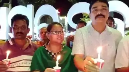 ସୋନପୁର: ଭଏସ ଅଫ ମିଡିଆ ସୁବର୍ଣ୍ଣପୁର ଜିଲ୍ଲା ୟୁନିଟ ପକ୍ଷରୁ ଶୋକସଭା ପାଳନ ଏବଂ କେଣ୍ଡେଲ ଶୋଭାଯାତ୍ରା ଅନୁଷ୍ଟିତ