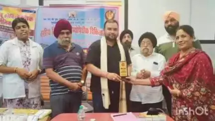 नवागढ़: बेमेतरा के गुरुद्वारा साहिब में साहू होम्योपैथिक द्वारा एक दिवसीय नि:शुल्क स्वास्थ्य शिविर का आयोजन किया गया
