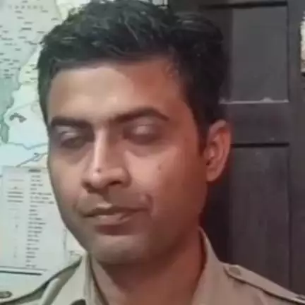 मुंडावर: जिला आबकारी पुलिस ने तहत का गांव में ₹2.5 लाख की अवैध शराब की बरामदगी की, एक के खिलाफ मामला दर्ज