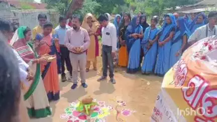 ମାଥିଲି: ମାଥିଲି ବ୍ଲକ ଆମ୍ବଗୁଡ଼ା ଓ ଚାଉଲମେନ୍ଦି ପଞ୍ଚାୟତରେ ଗଡିଲା ବିକାଶ ବାହାନ, ବିଡିଓ ଓ ଜନ ପ୍ରତିନିଧି ଙ୍କ ଉପସ୍ଥିତରେ ହେଲା ଉଦଘାଟନ