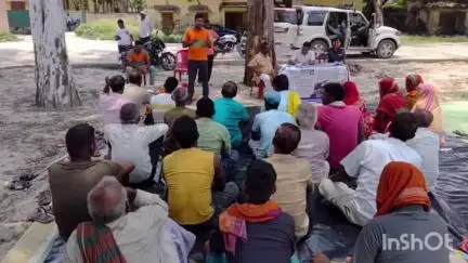 चौसा: चौसा मुख्यालय में बाढ़ की समस्या को लेकर एसडीआरएफ की टीम ने दिया प्रशिक्षण, अंचल अधिकारी रहे उपस्थित