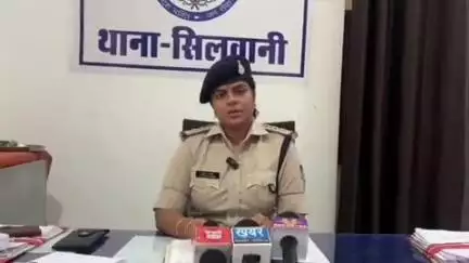 सिलवानी: बजरंग चौराहे के पास सट्टा खिला रहे एक आरोपी को पुलिस ने किया गिरफ़्तार