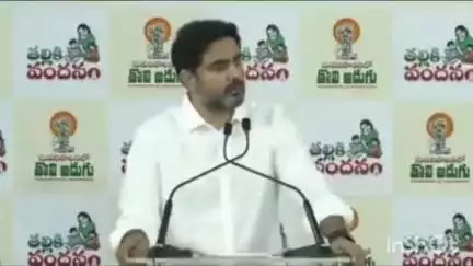 మంగళగిరి: తల్లికి వందనం పథకం విషయంలో వైసీపీ ఫేక్ ప్రచారం చేస్తోంది: మంత్రి నారా లోకేష్