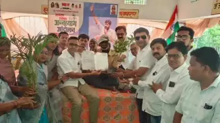 तिरोडा: प्रहार जिल्हा अध्यक्ष यांचे अन्नत्याग आंदोलनाला तिरोडा राष्ट्रवादी काँग्रेस शरदचंद्र पवार पक्षाच्या शिष्टमंडळाचा पाठिंबा