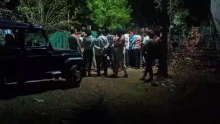 डिंडौरी: मेंहदवानी में घर के अंदर मां, बेटी और बेटे की फांसी पर लटकी मिली लाश, पुलिस ने मकान किया सील
