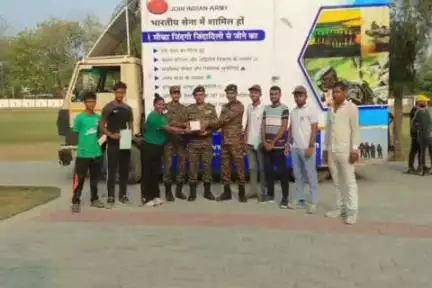 बलरामपुर: स्पोर्ट स्टेडियम में अग्निवीर योजना में भर्ती के लिए जागरूकता कार्यक्रम का आयोजन, NCC व आर्मी रिक्रूटमेंट ने दी जानकारी