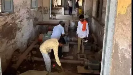 बीकानेर: वंदे गंगा, जल संरक्षण जन अभियान के तहत पीएचईडी ने पेयजल नमूनों की जांच की, उच्च जलाशयों की सफाई की