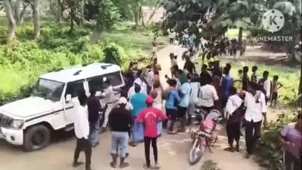 बगहा: बगहा में परिवहन विभाग की टीम पर हमला