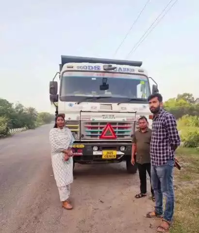 पोटका: पोटका के तिरिलडीह में अवैध गिट्टी परिवहन करते एक वाहन ज़ब्त, थाने में एफआईआर दर्ज