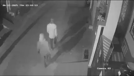 बांसवाड़ा: सुभाष नगर में सुनसान मकान को दो चोरों ने बनाया निशाना, पूरी वारदात सीसीटीवी कैमरे में कैद हुई