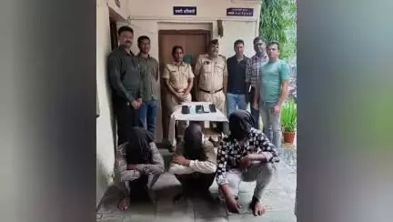 अकोला: रेल्वे स्टेशन परिसरात मोबाईल चोरणारे तिघांना पोलिसांनी केली अटक..