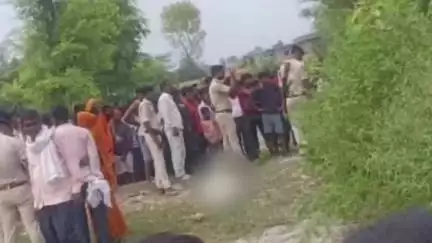 अरेराज: हरसिद्धि थाना के मठलोहियार अंतर्गत भगताहा टोला में ट्रैक्टर की चपेट में आने से एक किशोर की मौत
