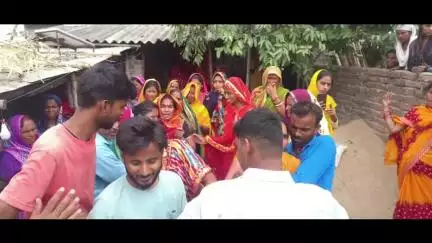 बड़हरिया: बालापुर चिमनी के पास दो बाइक की टक्कर में दो घायल, एक की मौत, दूसरे का इलाज जारी