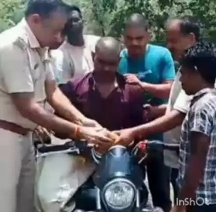 चितरंगी: चितरंगी पुलिस टीम ने ग्राम गेरुई से 1100 ग्राम गांजे के साथ एक युवक को किया गिरफ्तार
