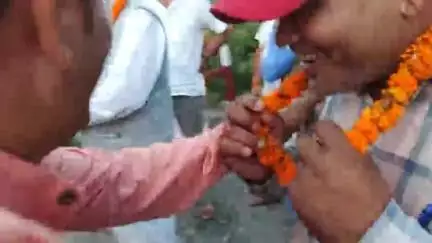 कांडा: दर्जा राज्यमंत्री शंकर कोरंगा भद्रकाली मंदिर पहुंचे, पूजा अर्चना कर मां के मंदिर में चढ़ाई घंटी, हुआ स्वागत