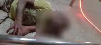 कवर्धा: मिनीमाता चौक में पैदल चल रहे व्यक्ति को अज्ञात वाहन ने ठोकर मारी, बेहोशी की हालत में पड़ा रहा व्यक्ति