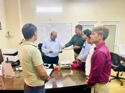 डूंगरपुर: राजस्थान शिक्षक संघ (सियाराम) के पदाधिकारियों ने शिक्षकों की प्रमुख मांगों को लेकर शिक्षा सचिव कृष्ण कुणाल से की भेंट