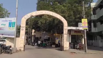 ગોધરા: રાજ્યસભા સાંસદે કાપડ મંત્રીને જિલ્લામાં ખેડૂતોના કપાસને ટેકાના ભાવે ખરીદવા માટે CCI કેન્દ્ર ફાળવવા માટે રજુઆત કરી હતી