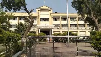 हिंगोली: जिल्ह्यात आज मध्यरात्रीपासून शस्त्र व जमावबंदीचे आदेश लागू